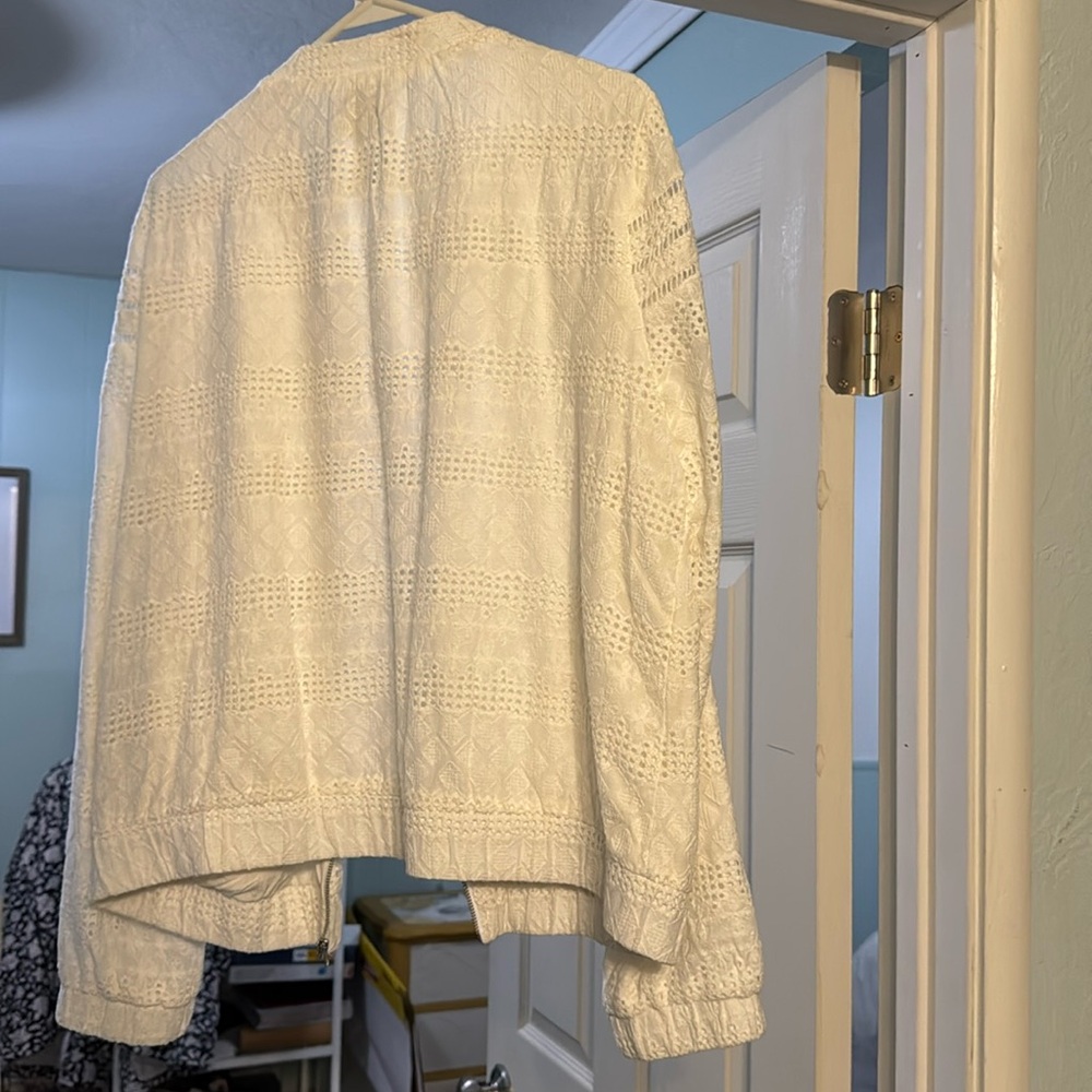 Skies are Blue Anthropologie white eyelet jacket - Sz L